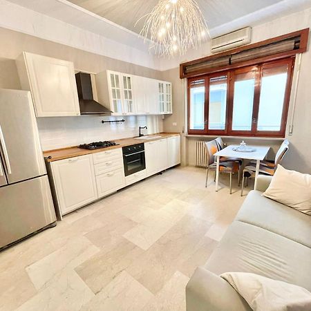 Regina Elena Apartments Pescara Luaran gambar